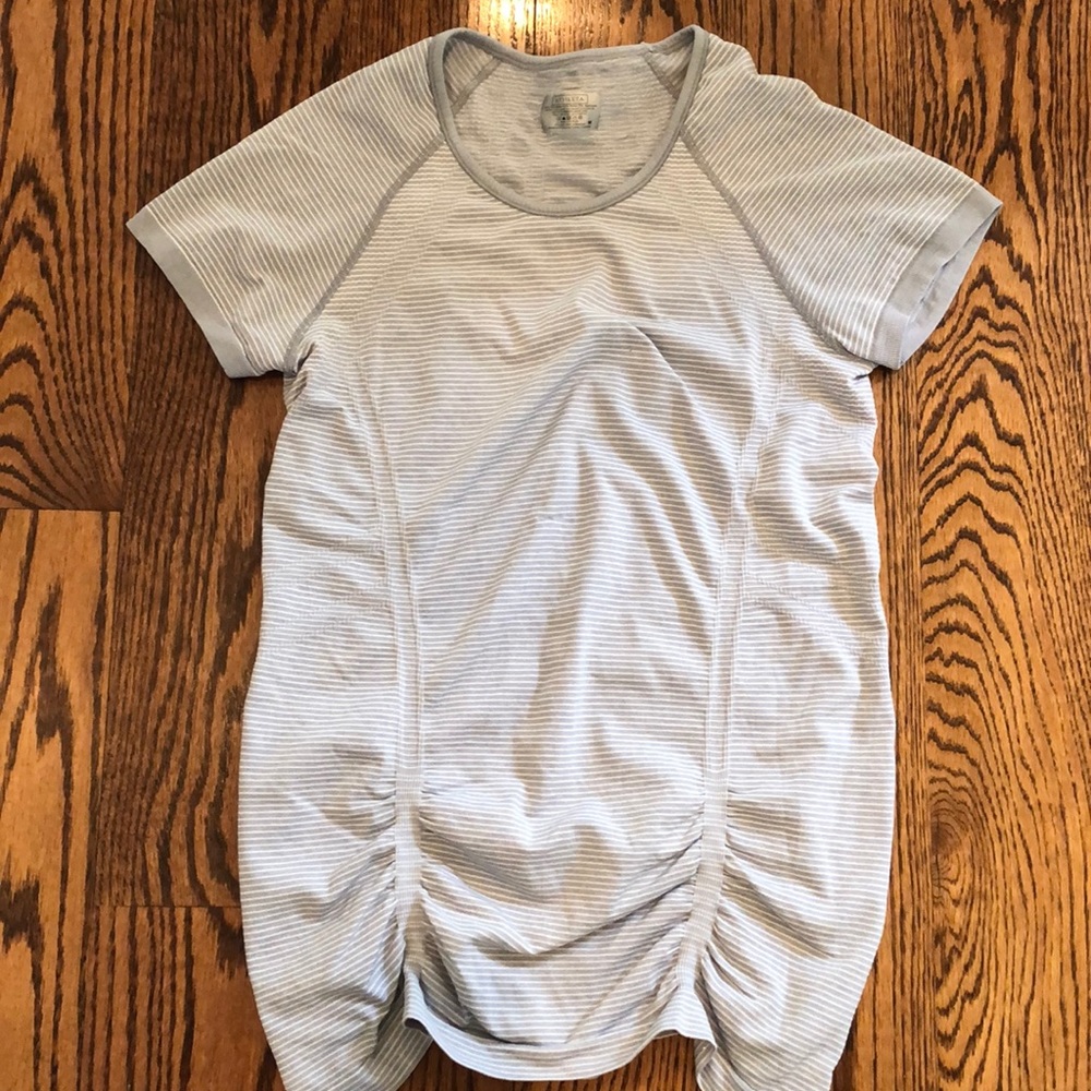 Athleta top